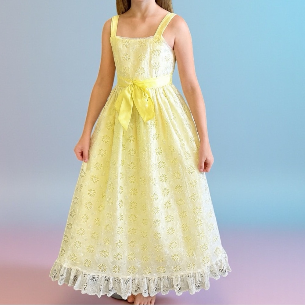Ruth Of Carolina Vintage White Eyelet Flower Long Yellow Lined Dress 12 Girls 🌼